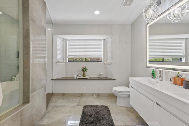 7418 Fair Oaks Avenue G, Dallas, TX 75231