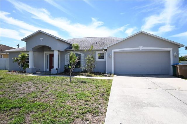 136 SE 19th LN, Cape Coral, FL 33990