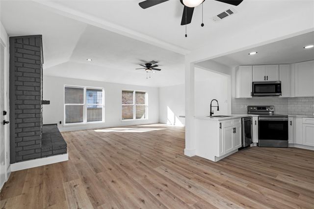 13314 N Thorntree Drive, Houston, TX 77015