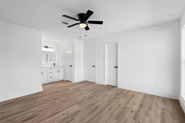 13314 N Thorntree Drive, Houston, TX 77015