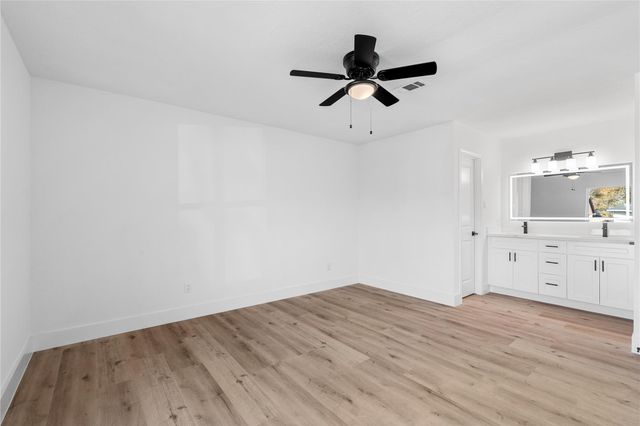 13314 N Thorntree Drive, Houston, TX 77015