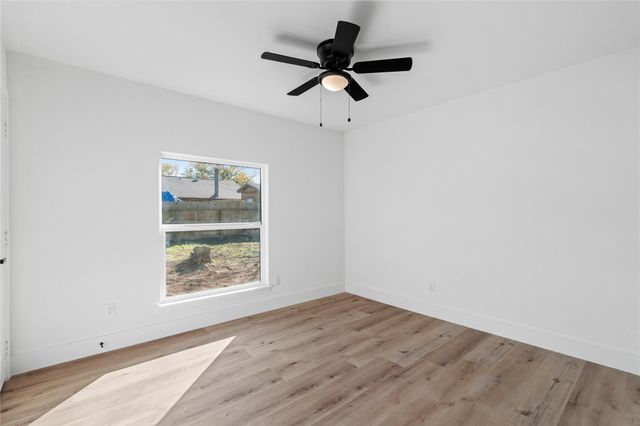 13314 N Thorntree Drive, Houston, TX 77015