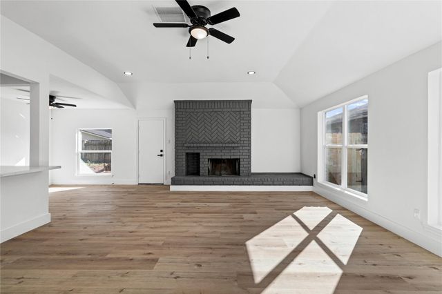 13314 N Thorntree Drive, Houston, TX 77015