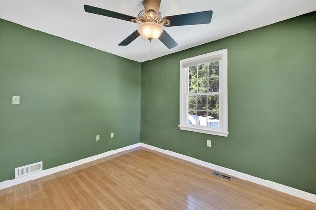 6 Aberdeen Rd, Methuen, MA 01844