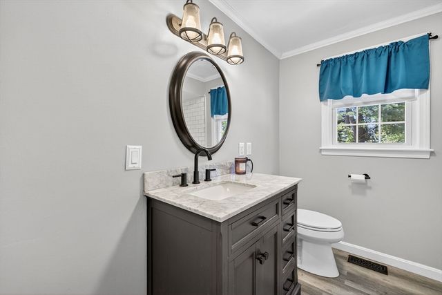 6 Aberdeen Rd, Methuen, MA 01844