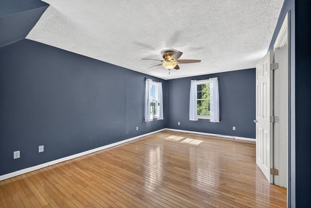 6 Aberdeen Rd, Methuen, MA 01844