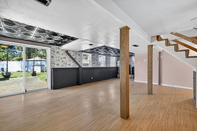 6 Aberdeen Rd, Methuen, MA 01844
