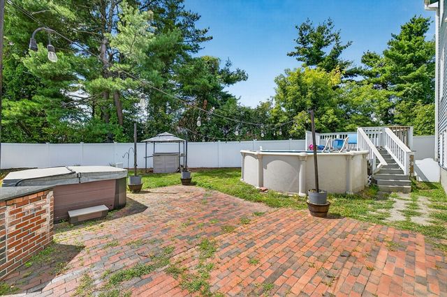 6 Aberdeen Rd, Methuen, MA 01844