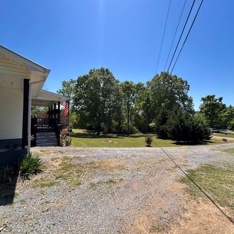 1679 Smyrna Church Road, Chatsworth, GA 30705