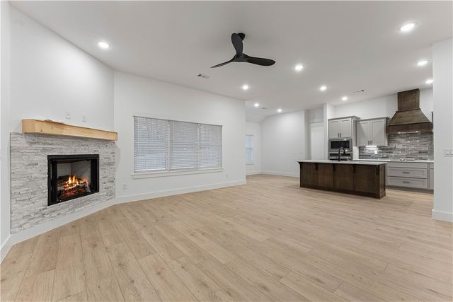 5 Canobie Lane, Bella Vista, AR 72715