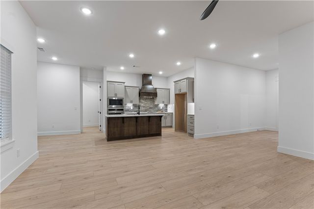 5 Canobie Lane, Bella Vista, AR 72715