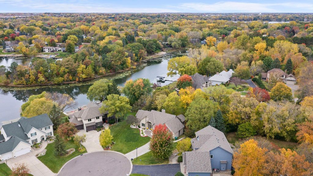 4750 Goldenrod Lane N, Plymouth, MN 55442 — photo 2