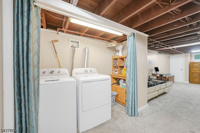 18 Cabot Ln, Kinnelon Boro, NJ 07405
