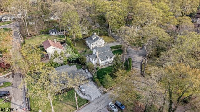 18 Cabot Ln, Kinnelon Boro, NJ 07405