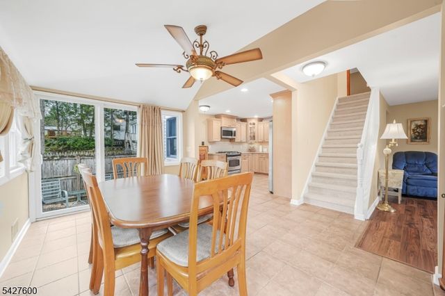 18 Cabot Ln, Kinnelon Boro, NJ 07405