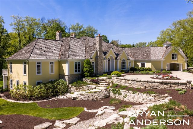6029 Hillsborough Court, Grandville, MI 49418
