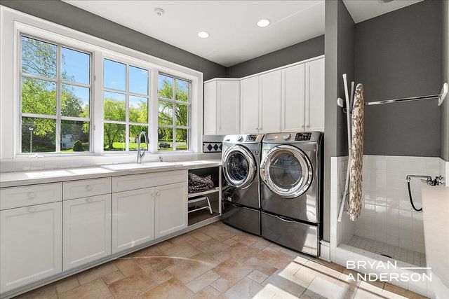 6029 Hillsborough Court, Grandville, MI 49418