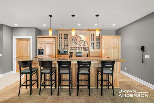 6029 Hillsborough Court, Grandville, MI 49418