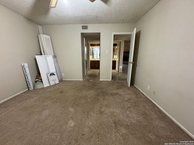 6828 Stockport, San Antonio, TX 78239