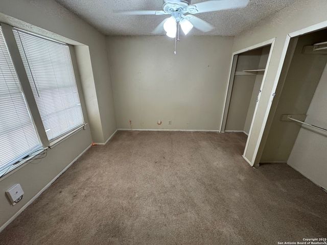 6828 Stockport, San Antonio, TX 78239