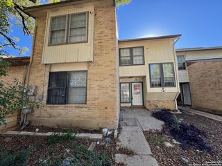 6828 Stockport, San Antonio, TX 78239