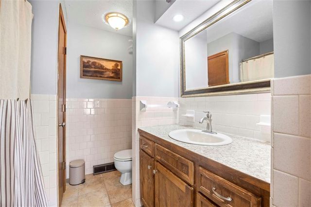 29002 E State Route B Highway, Archie, MO 64725