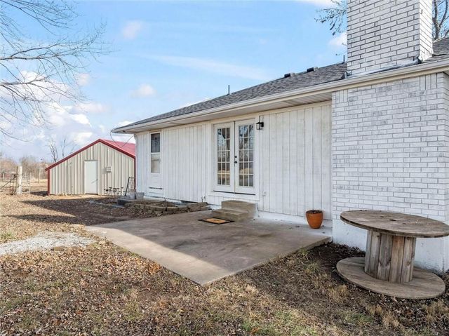 29002 E State Route B Highway, Archie, MO 64725