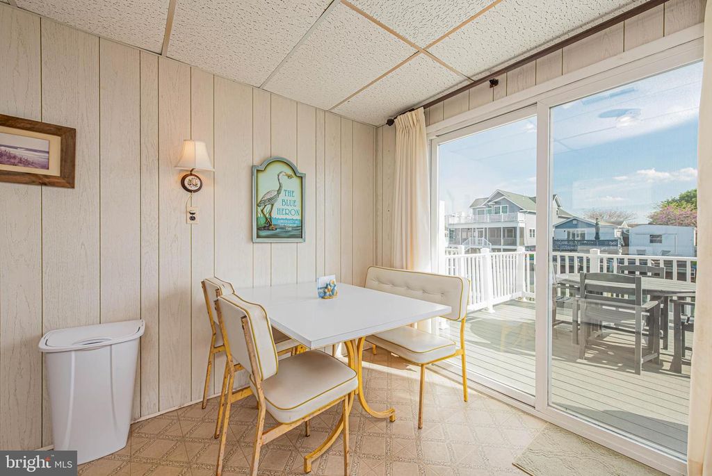 Image 12 of property listing at 211 136TH ST #211, Ocean City, MD 21842