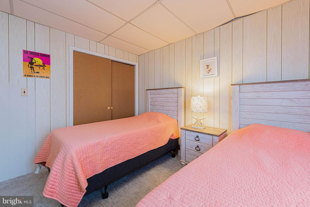 Image 15 of property listing at 211 136TH ST #211, Ocean City, MD 21842