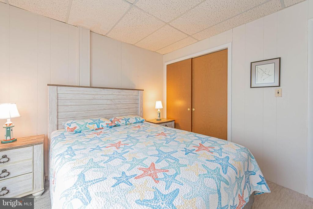 Image 18 of property listing at 211 136TH ST #211, Ocean City, MD 21842