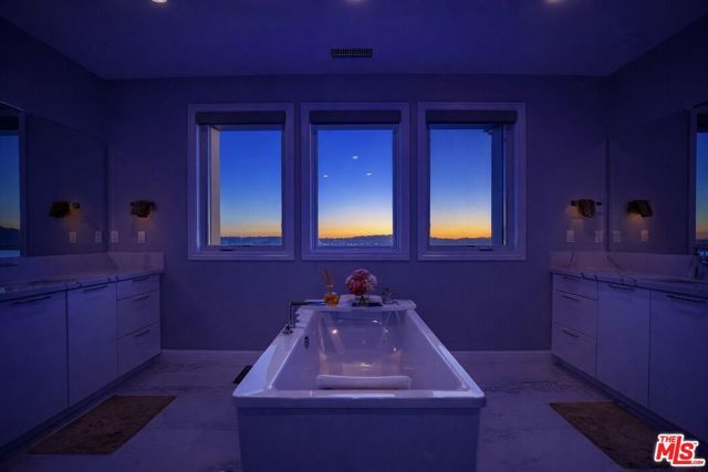 20254 Liverpool Way, Porter Ranch (los Angeles), CA 91326