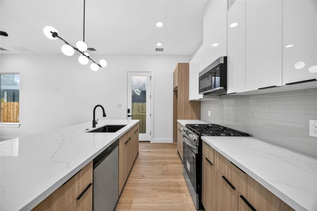 4633 Mallow Street, Houston, TX 77051