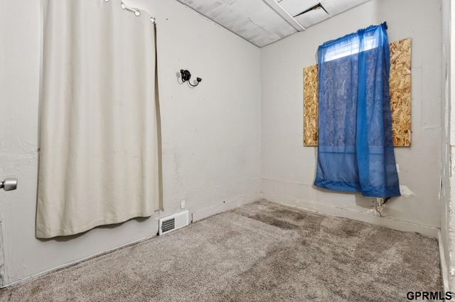 2209 N 16th Street, Omaha, NE 68110