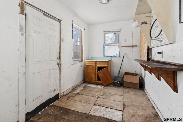 2209 N 16th Street, Omaha, NE 68110