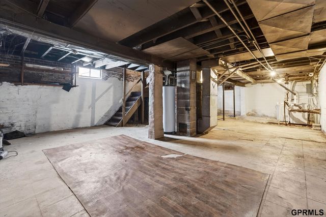 2209 N 16th Street, Omaha, NE 68110