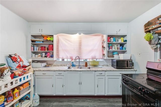 1731 McDonald Lane, New Albany, IN 47150