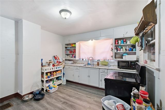 1731 McDonald Lane, New Albany, IN 47150
