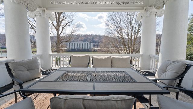 1510 Kanawha Boulevard E, Charleston, WV 25311