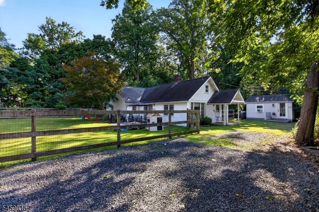 433 Wheeler Pl, Franklin Twp., NJ 08873