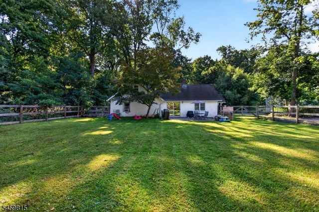 433 Wheeler Pl, Franklin Twp., NJ 08873