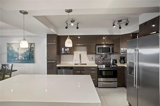 3050 N Palm Aire Drive 710, Pompano Beach, FL 33069