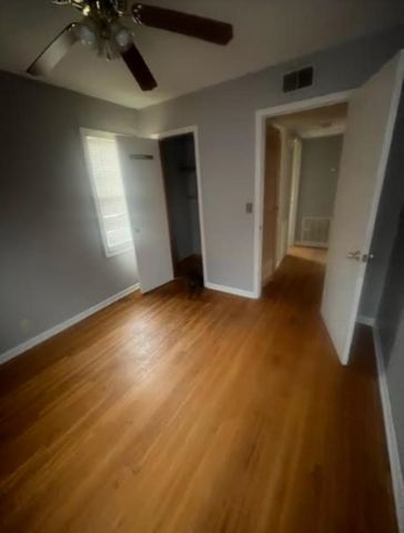 1715 S Saint Paul St, Wichita, KS 67213