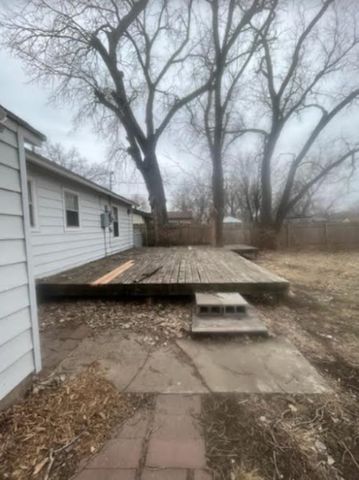 1715 S Saint Paul St, Wichita, KS 67213