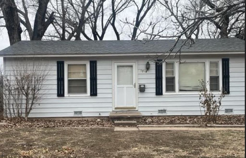 1715 S Saint Paul St, Wichita, KS 67213