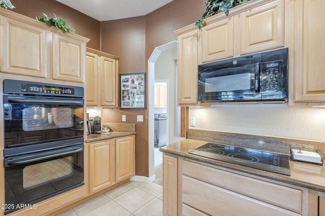 16317 E BAINBRIDGE Avenue, Fountain Hills, AZ 85268