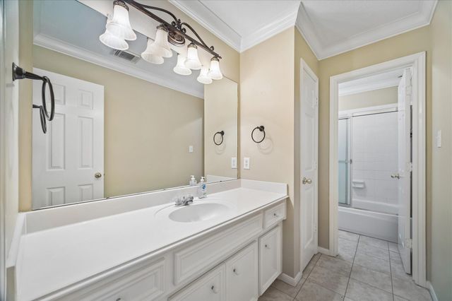 3319 Shadowfern Drive, Houston, TX 77082