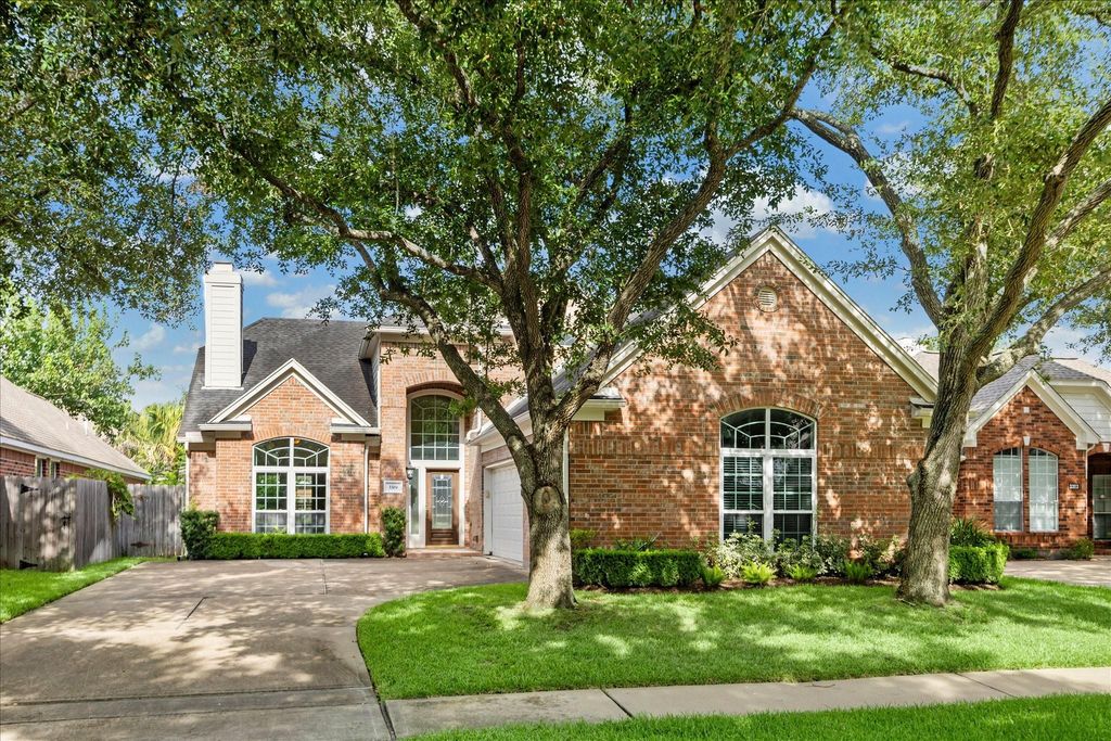 3319 Shadowfern Drive, Houston, TX 77082