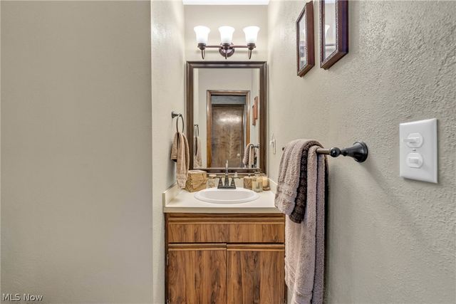 2765 Sharon Copley Road, Medina, OH 44256