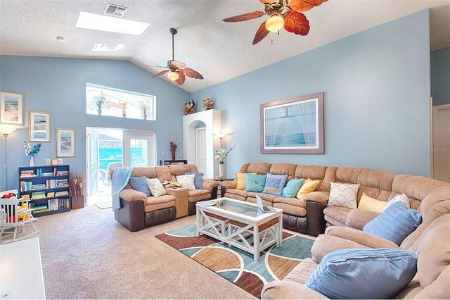 2672 AUTUMN CREEK CIRCLE, Kissimmee, FL 34747
