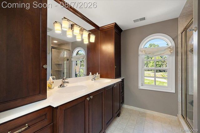 7115 Old Mill Road, Bloomfield Hills, MI 48301